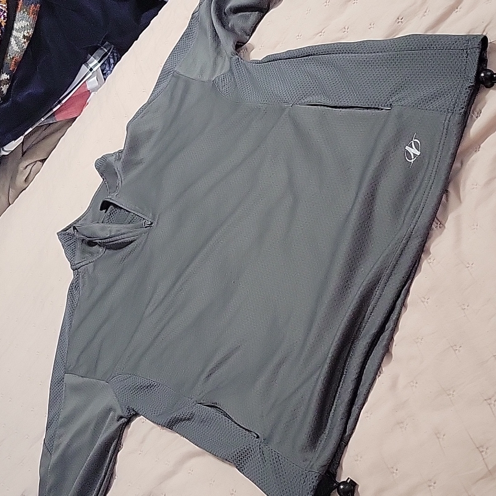 Running Tee 1/2 zip twist